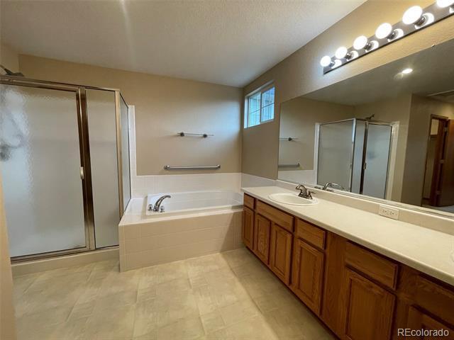 Building Photo - 2284 Dogwood Cir
