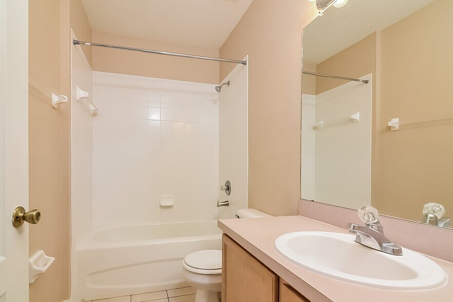 Building Photo - 7742 Bristol Park Dr