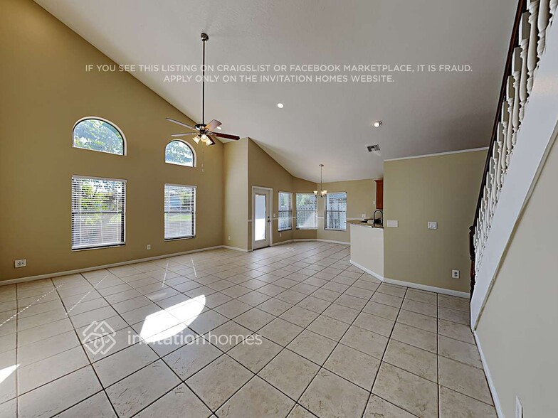 Building Photo - 2992 Pebble Creek St