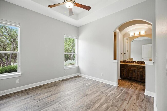 Building Photo - 7617 Lazy River Cove