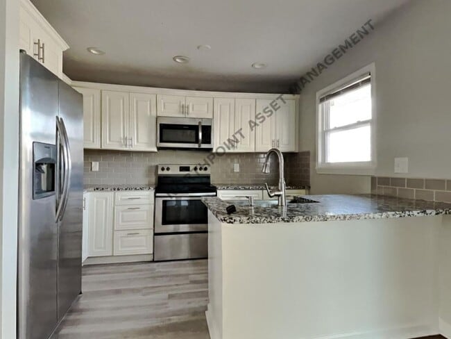 Building Photo - Newly Renovated Single Family Home | 3 BR/2.5BA | 1-Car Covered Parking