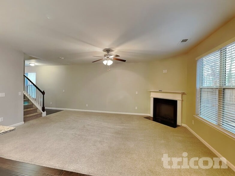 Building Photo - 377 Lossie Ln