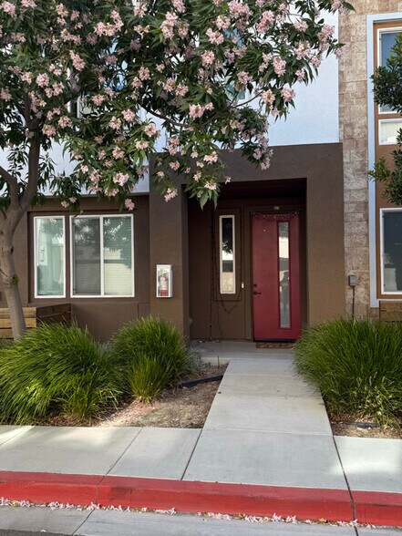 Building Photo - 3979 Meridian St
