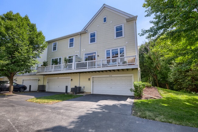 Building Photo - 5630 Cambridge Way