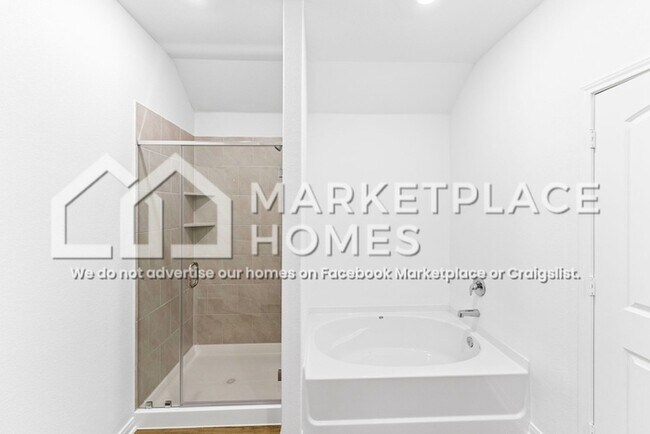 Building Photo - 1139 Amy Dr