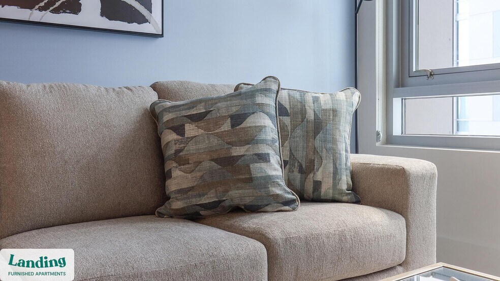 Building Photo - 3005 Peachtree Rd NW