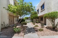 Building Photo - 7810 E Keim Dr