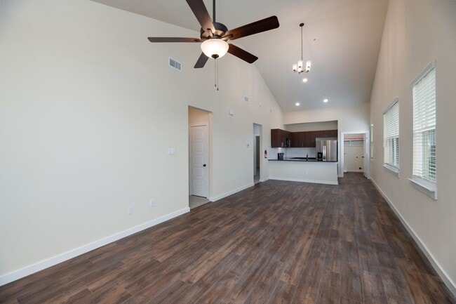 Building Photo - AVAILABLE NOW! GORGEOUS 2 BEDROOM FOUR PLEX LOCATED IN MIDLOTHIAN ISD!
