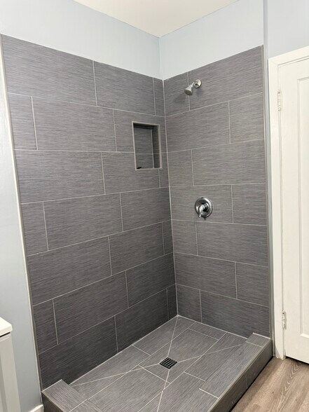 Building Photo - 11458 Albers St