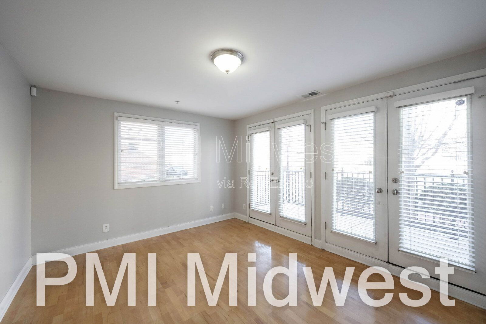 Building Photo - 515 E New York St