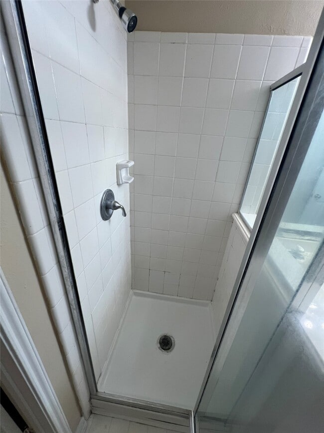 Building Photo - 4018 Longway Estates Ct