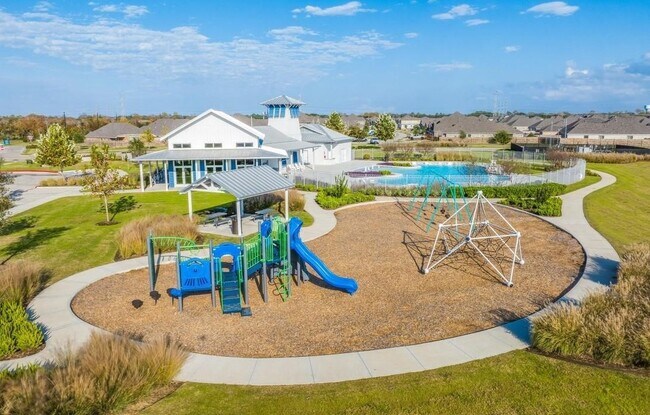 Building Photo - 31607 Brown Fern Dr