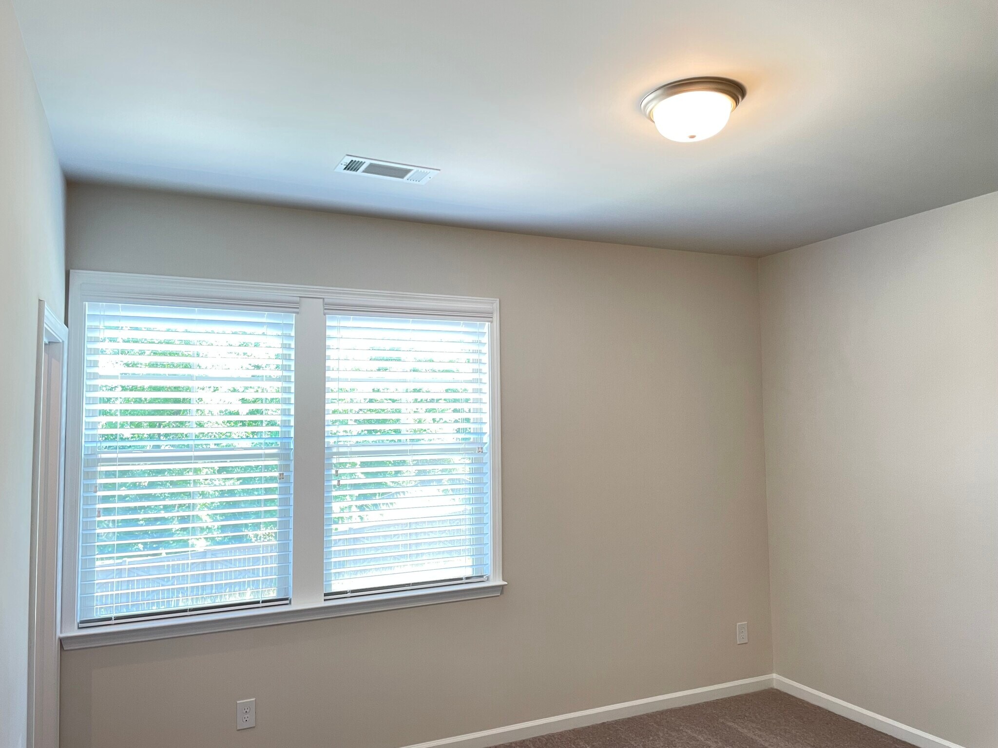 Building Photo - 5975 Stargazer Way