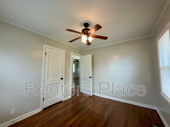 Building Photo - 7212 E 4th Pl