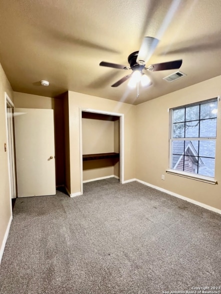 Building Photo - 10326 Rainbow Creek