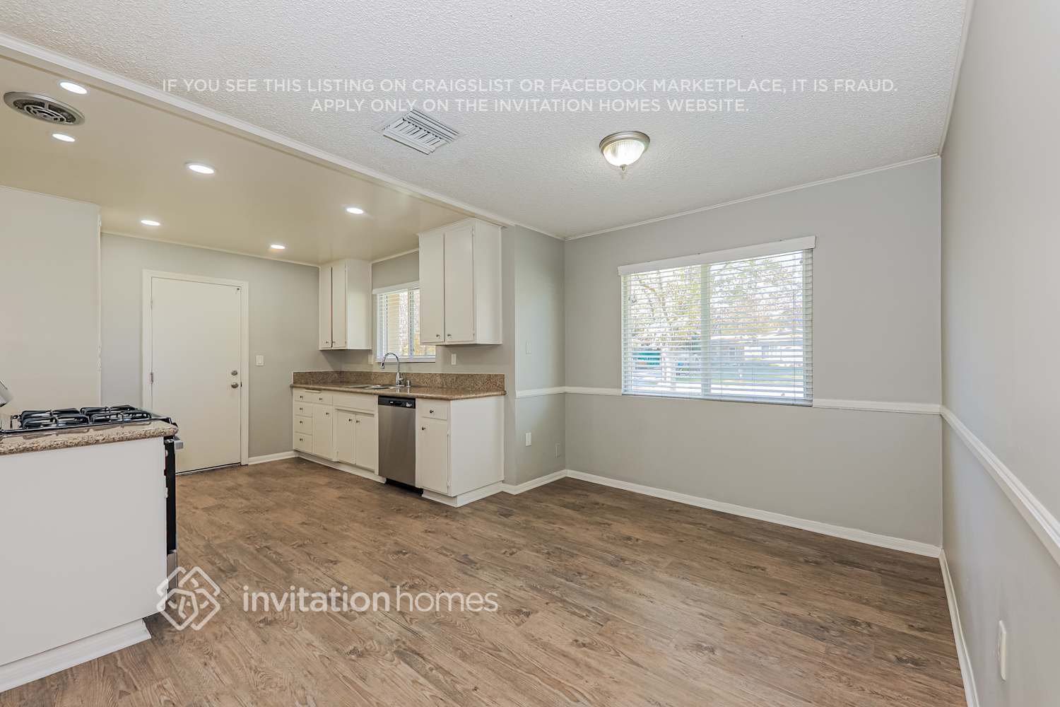 Building Photo - 3937 N Golden Ave