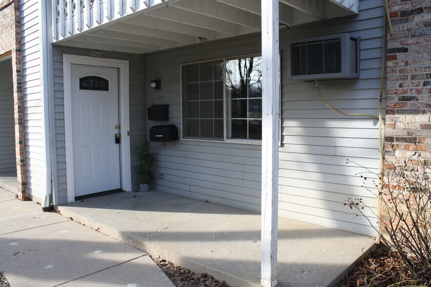 Porch - 3508 S 43rd St