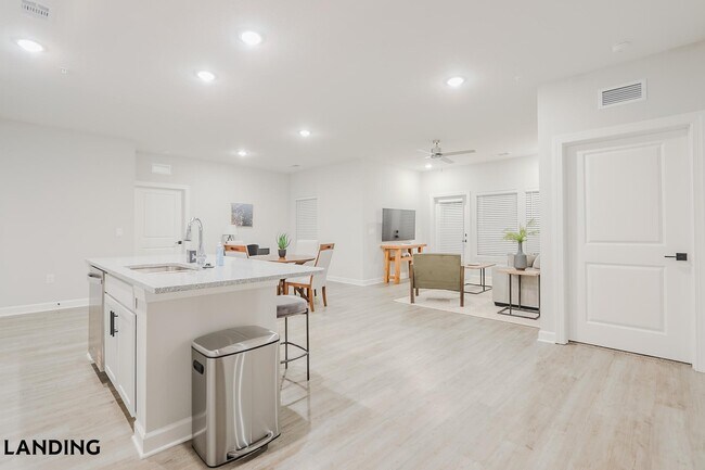 Building Photo - 5001 Willowgate Loop