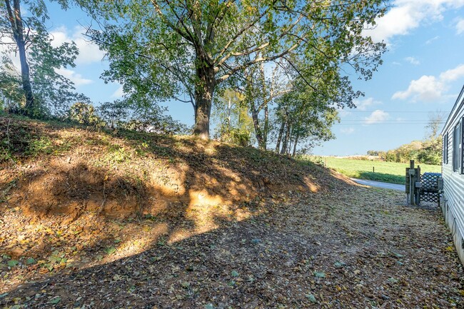 Building Photo - Secluded 2 bedroom home in Carlisle PA