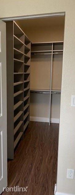 Building Photo - 3 br, 2 bath Townhome - 840 SW 147th Ave #...