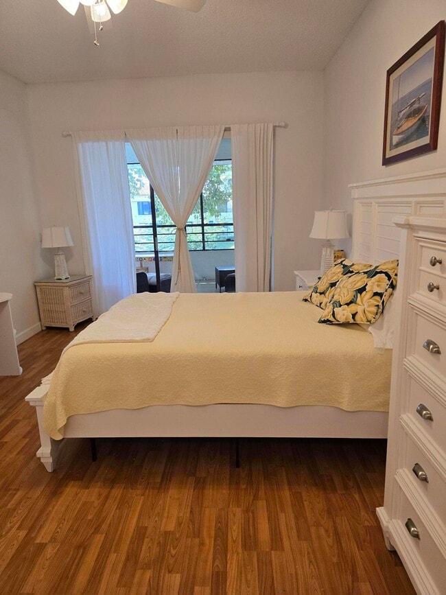 Building Photo - 7484 La Paz Blvd