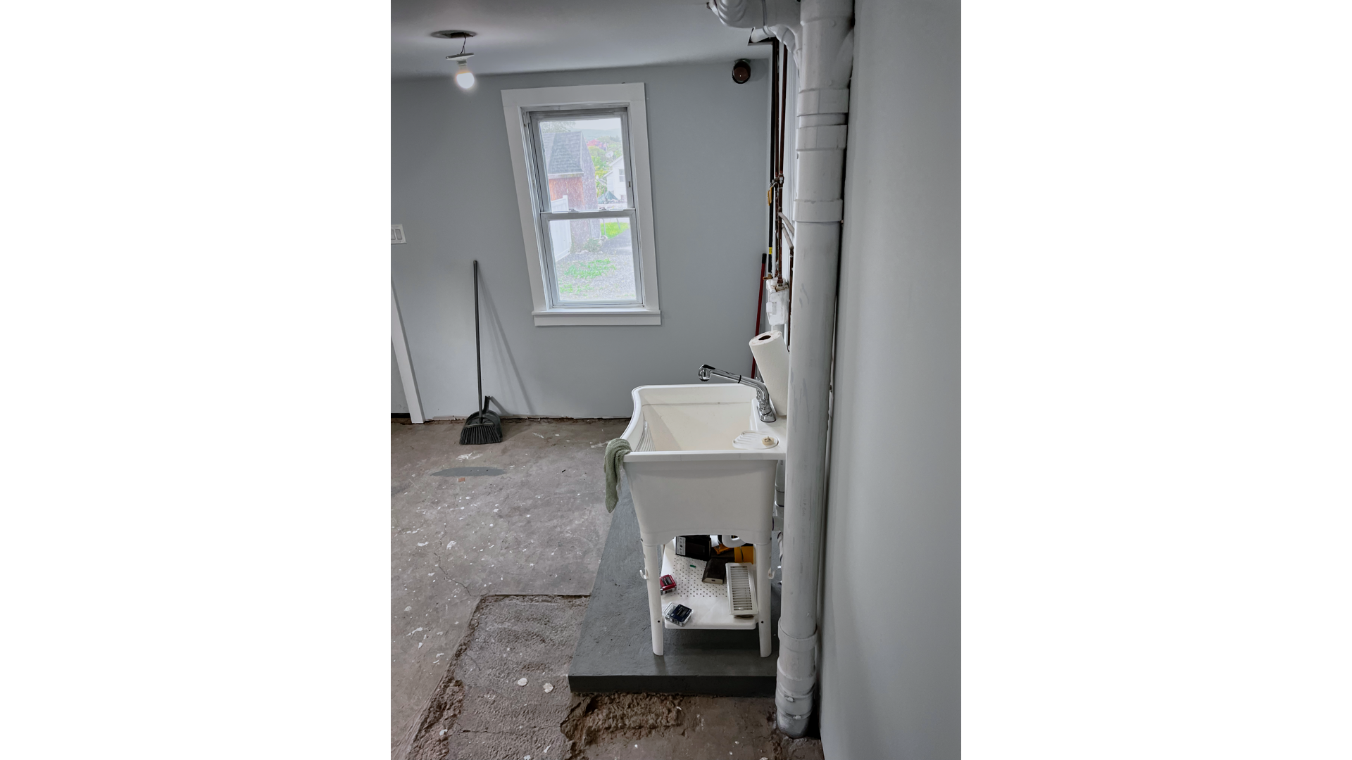 Building Photo - 808 Eynon St