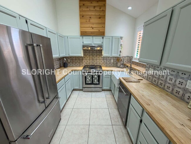 Building Photo - AVAILABLE APRIL - Beautifully Updated Home in Avila Beach - 3 Bed / 2.5 Bath