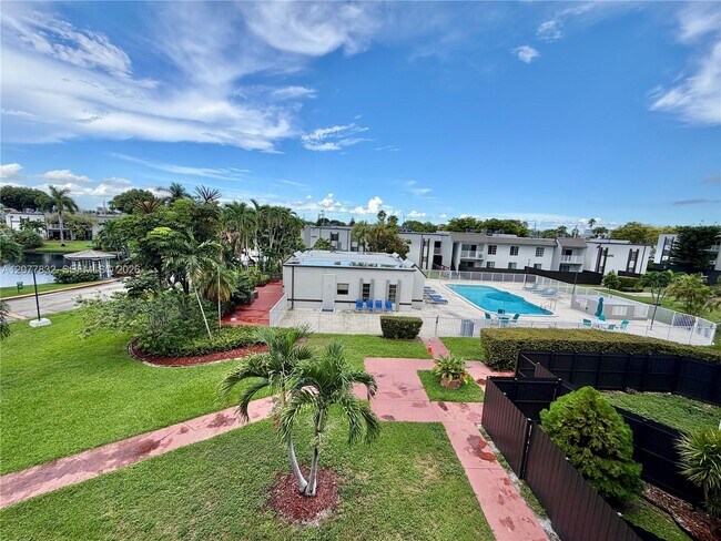 Building Photo - 4920 NW 79th Ave