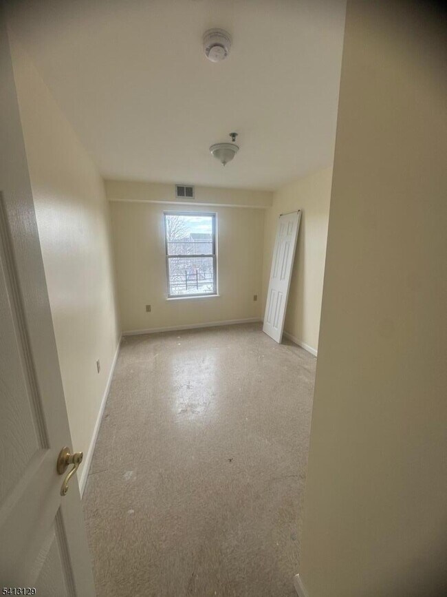 Building Photo - 600 Fulton St