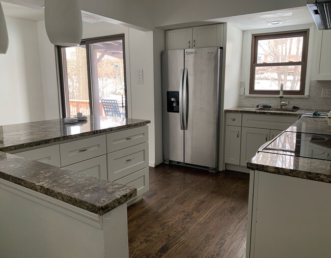 Building Photo - 9001 Kickapoo Dr