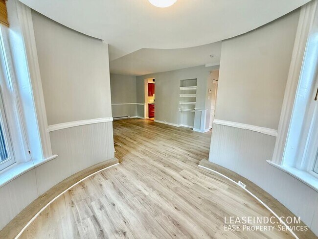 Building Photo - 1000 N Street NW-#B