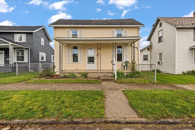 Primary Photo - 805 Washington Ave