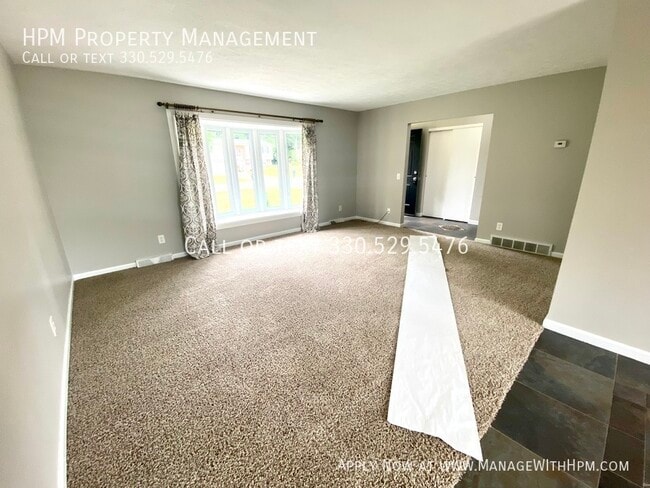 Building Photo - 2047 Zircon St NE