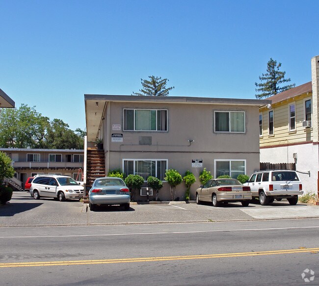 Valley of the Moon Apartments 18000 Sonoma Hwy Sonoma CA 95476
