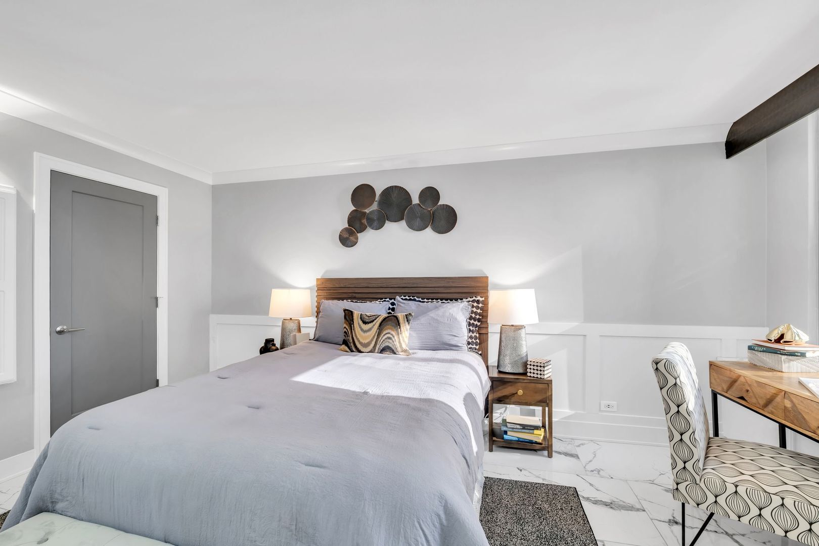 Building Photo - 400 E Randolph St