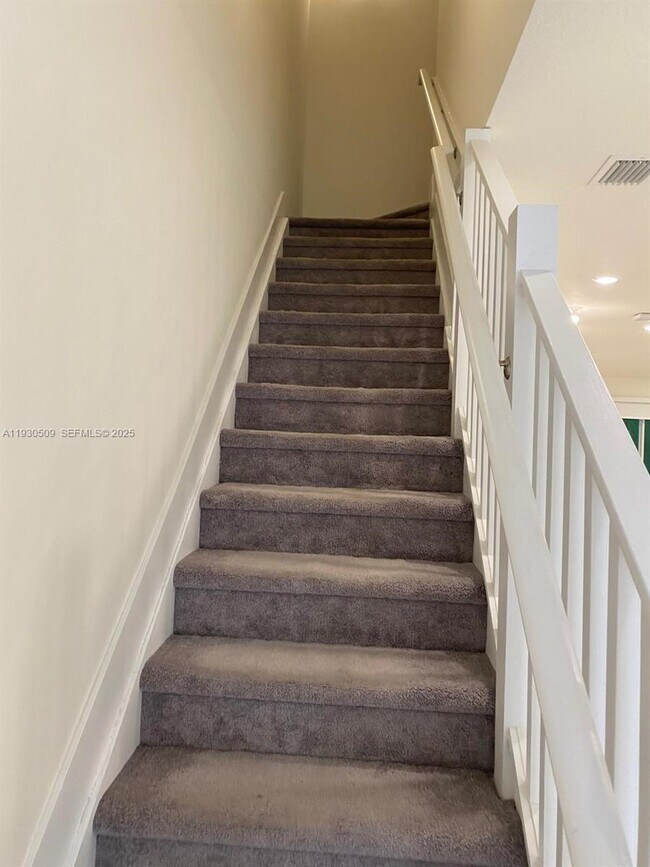 Building Photo - 10445 NW 66th St