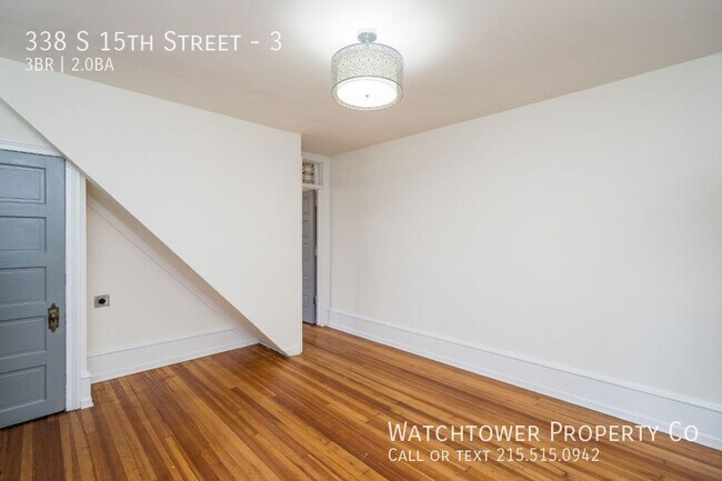 Building Photo - 338 S 15th St