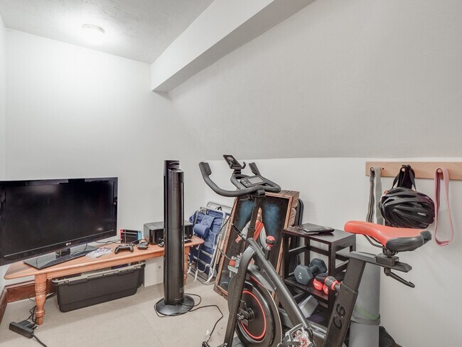 Building Photo - 60 Powder House Blvd