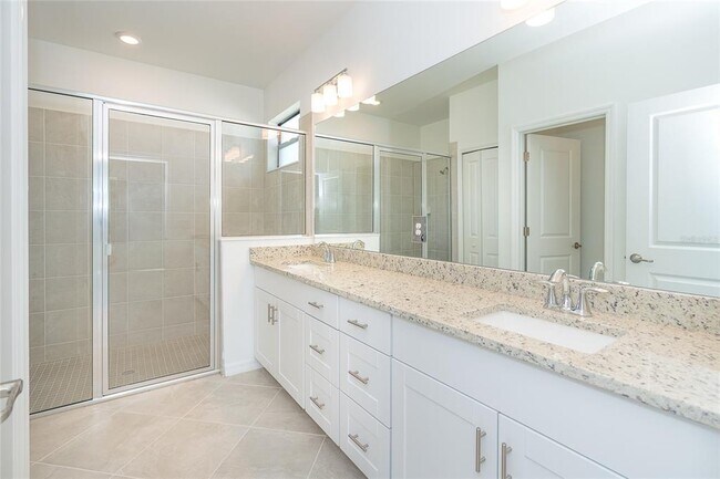 Building Photo - 1745 Saddlewood Cir