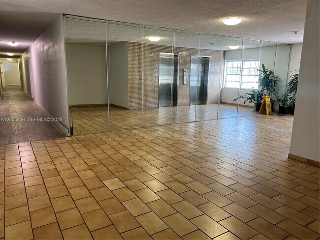 Building Photo - 5731 NW 37th St