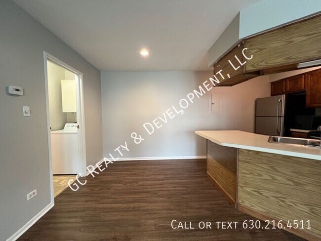 Building Photo - 1251 Wyndham Dr