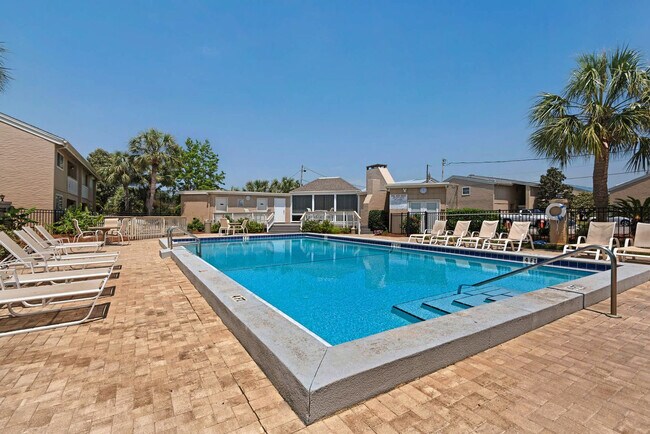 Building Photo - 3795 Scenic Hwy 98