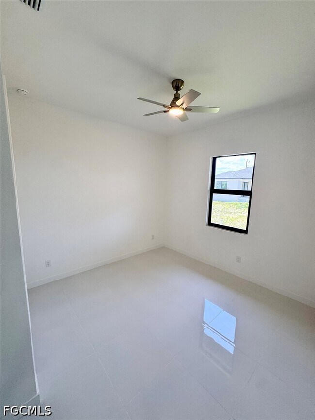 Building Photo - 4206 NW 32nd Ln
