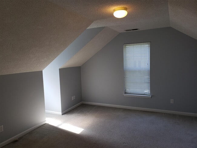 Building Photo - 9824 Aaronda Ct