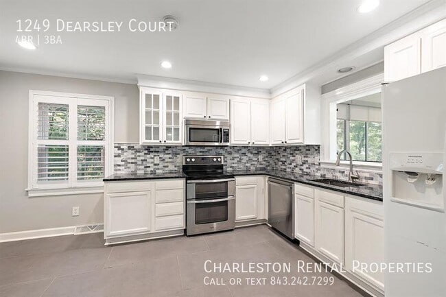 Building Photo - 1249 Dearsley Ct