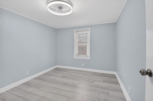 Building Photo - 239 NW 6th Ave