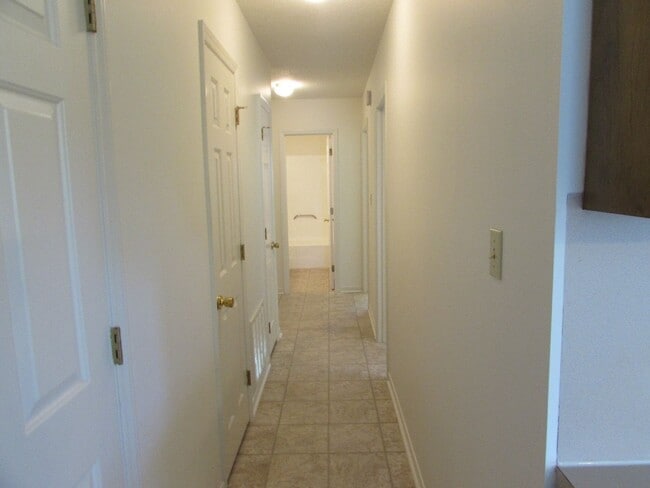 Building Photo - 6016 Pleasant Grove Rd