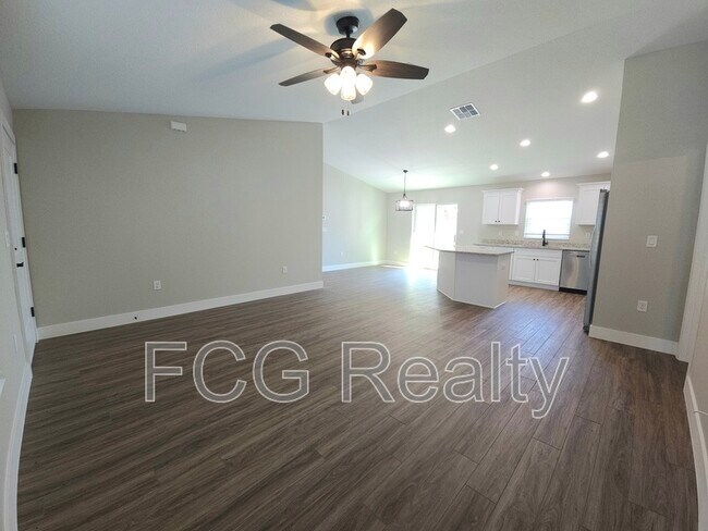 Building Photo - 7771 N Keystone Dr