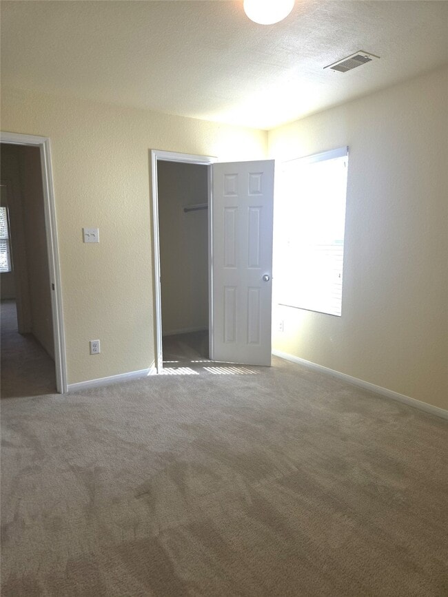 Building Photo - 2431 Cloudy Bay Dr