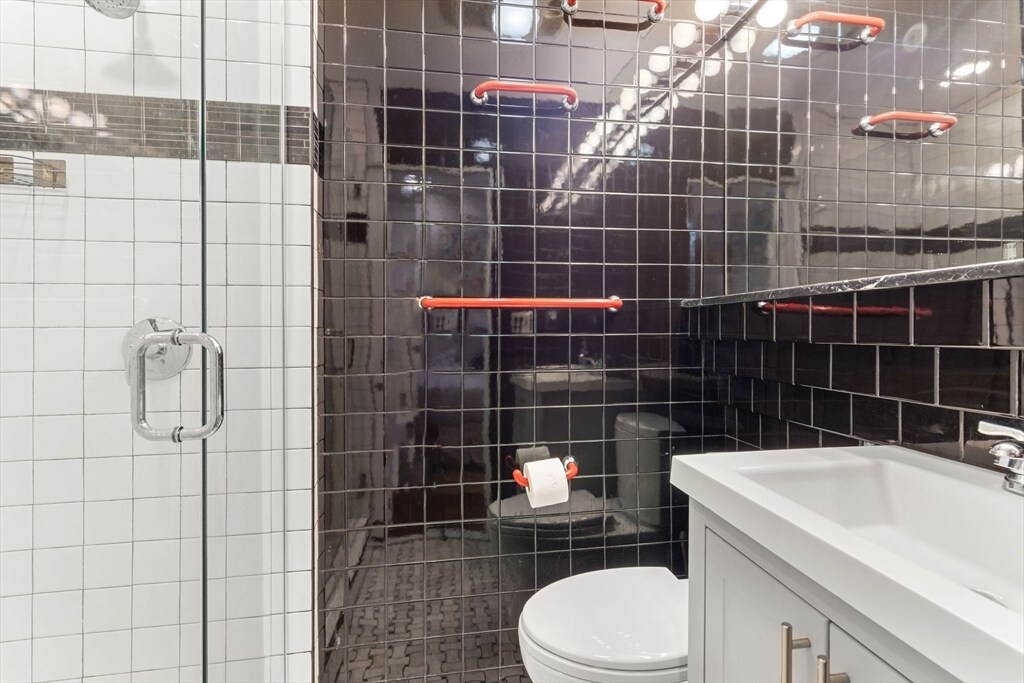 Building Photo - 57 Appleton St